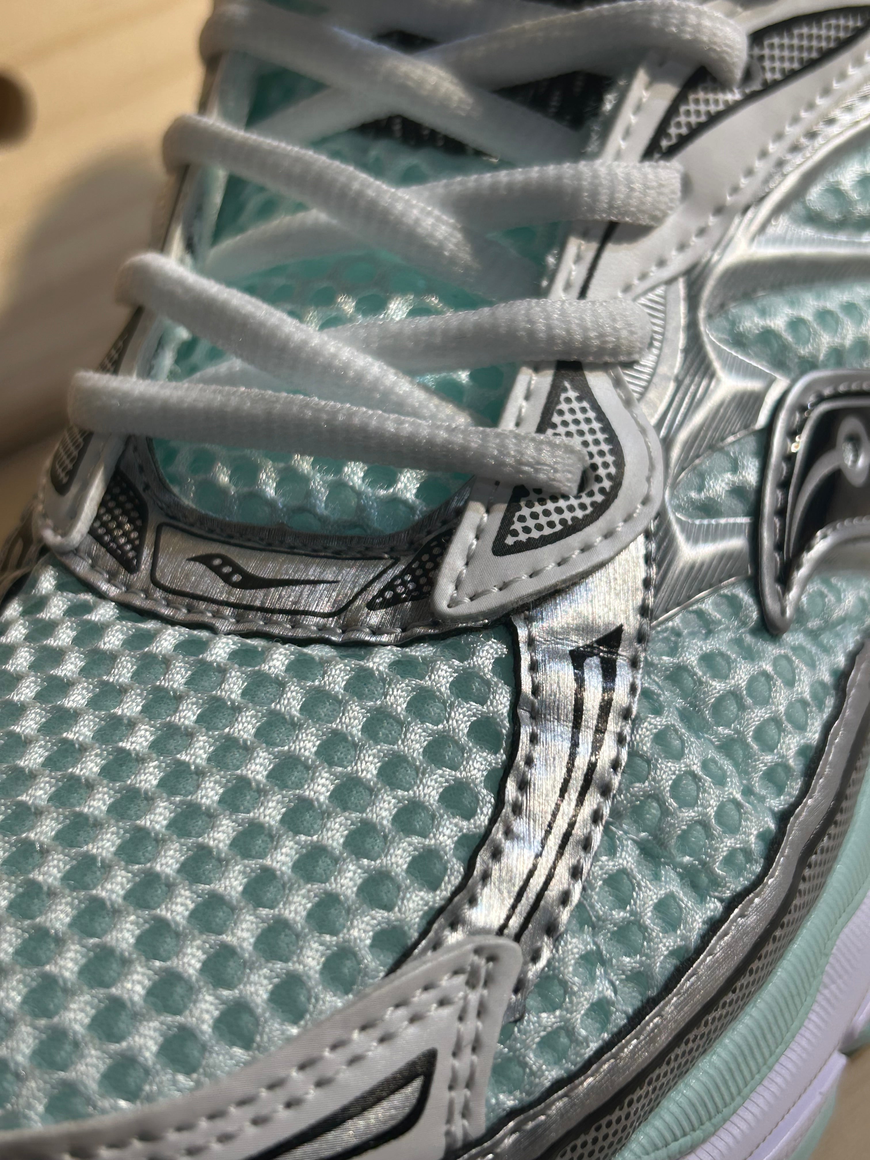 Saucony Omni 9 vert menthe/ argent – sneakers rétro running femme
