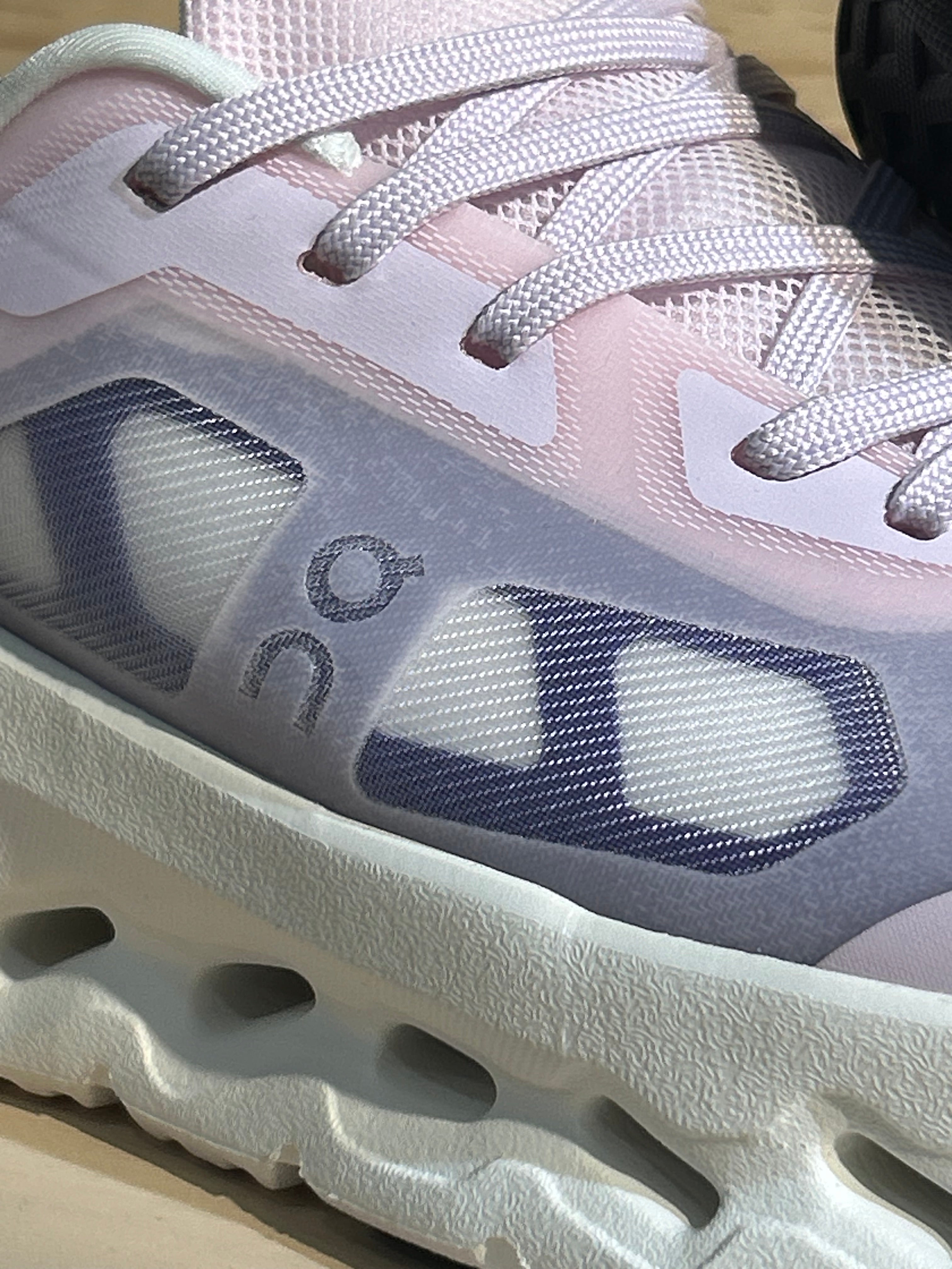 On Running Cloud rose & violet – sneakers running lifestyle femme