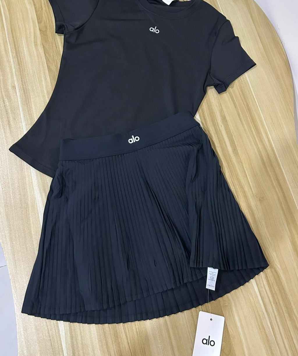 Ensemble t-shirt + jupe · Noir
