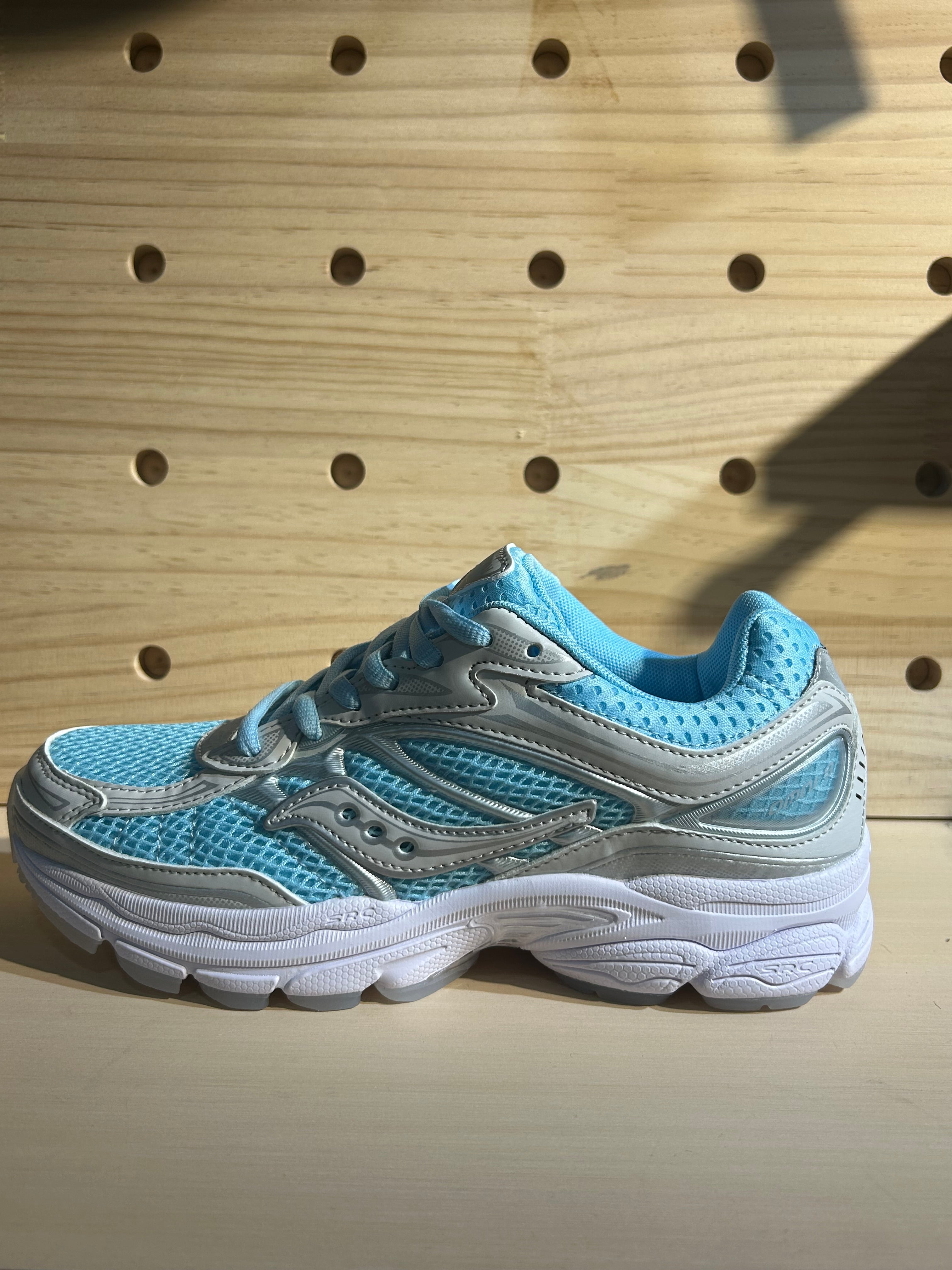 Saucony Omni 9 bleu ciel / gris – sneakers running rétro femme
